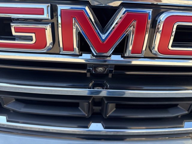 Used 2025 GMC Acadia Elevation w/ Elevation Premium Package image 8