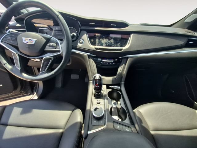 Used 2023 Cadillac XT5 Premium Luxury FWD image 11