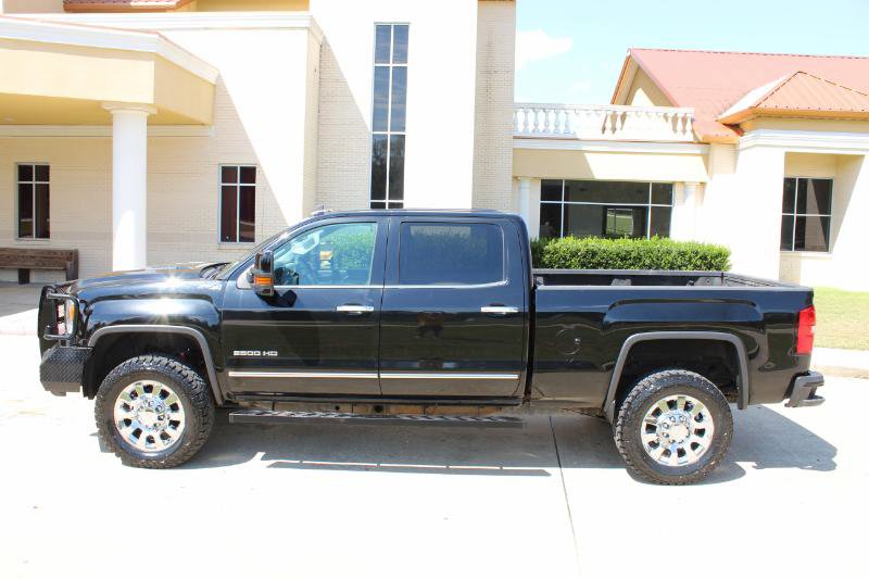 Used 2015 GMC Sierra 2500 SLT w/ Duramax Plus Package image 10