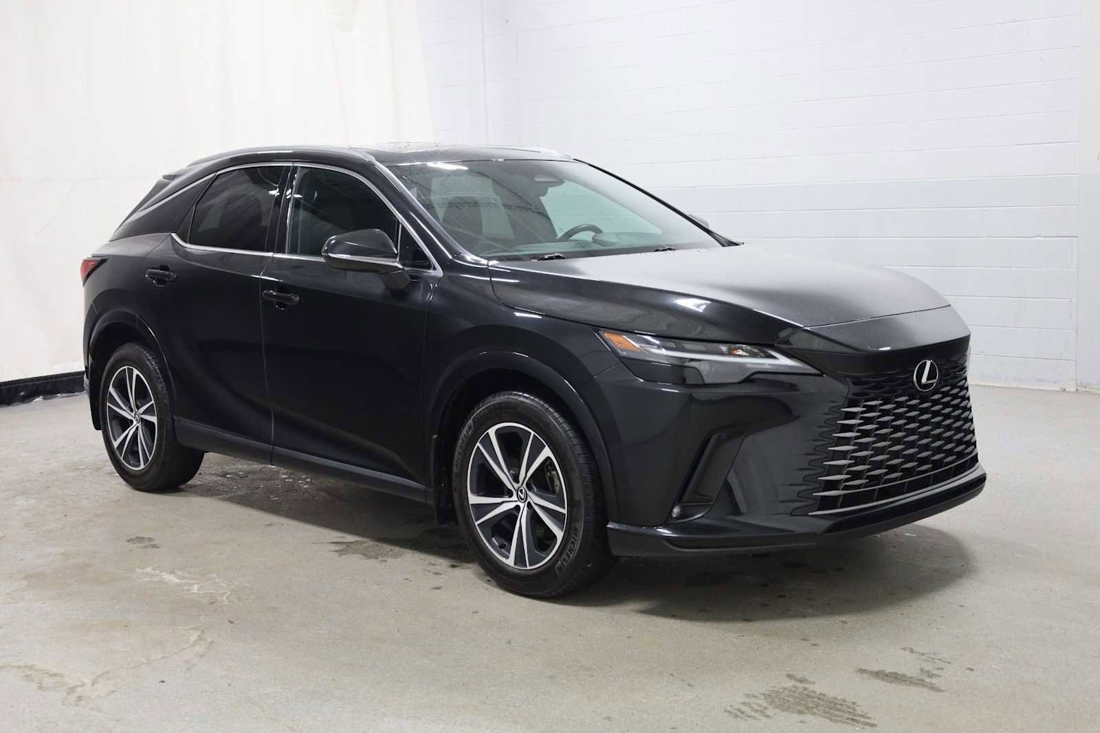 Used 2023 Lexus RX 350 Premium w/ Accessory Package image 13