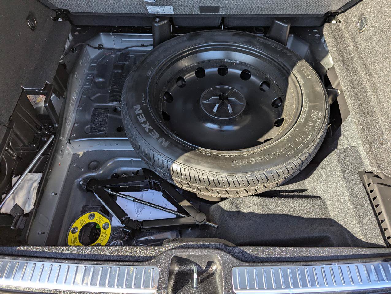 Used 2021 Mercedes-Benz GLC 300 4MATIC image 45