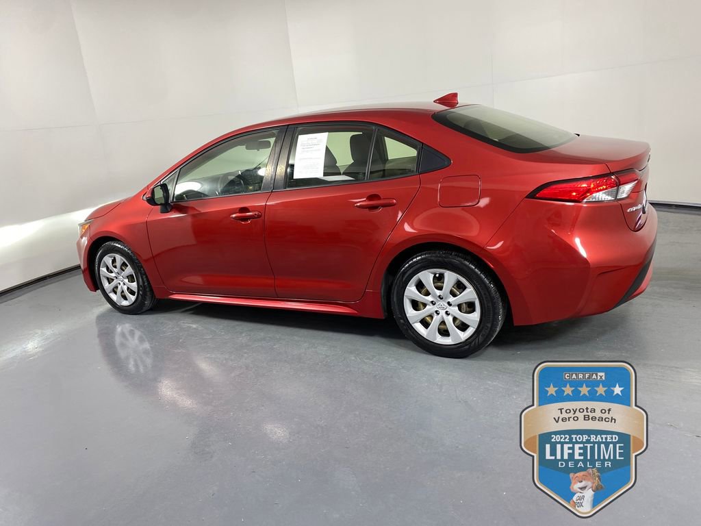 Used 2020 Toyota Corolla LE image 4