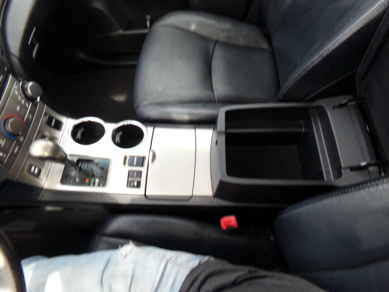 Used 2012 Toyota Highlander SE w/ Tow Pkg image 13