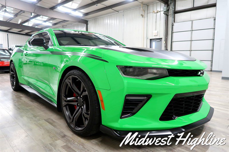 Used 2017 Chevrolet Camaro SS RWD image 26