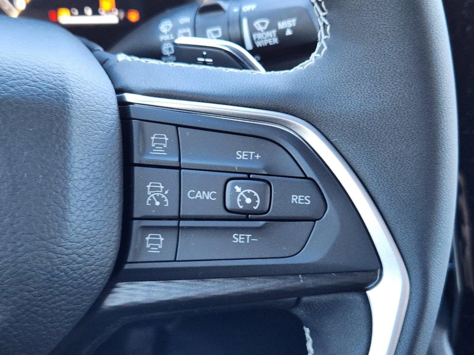 New 2025 Jeep Grand Cherokee Altitude image 24