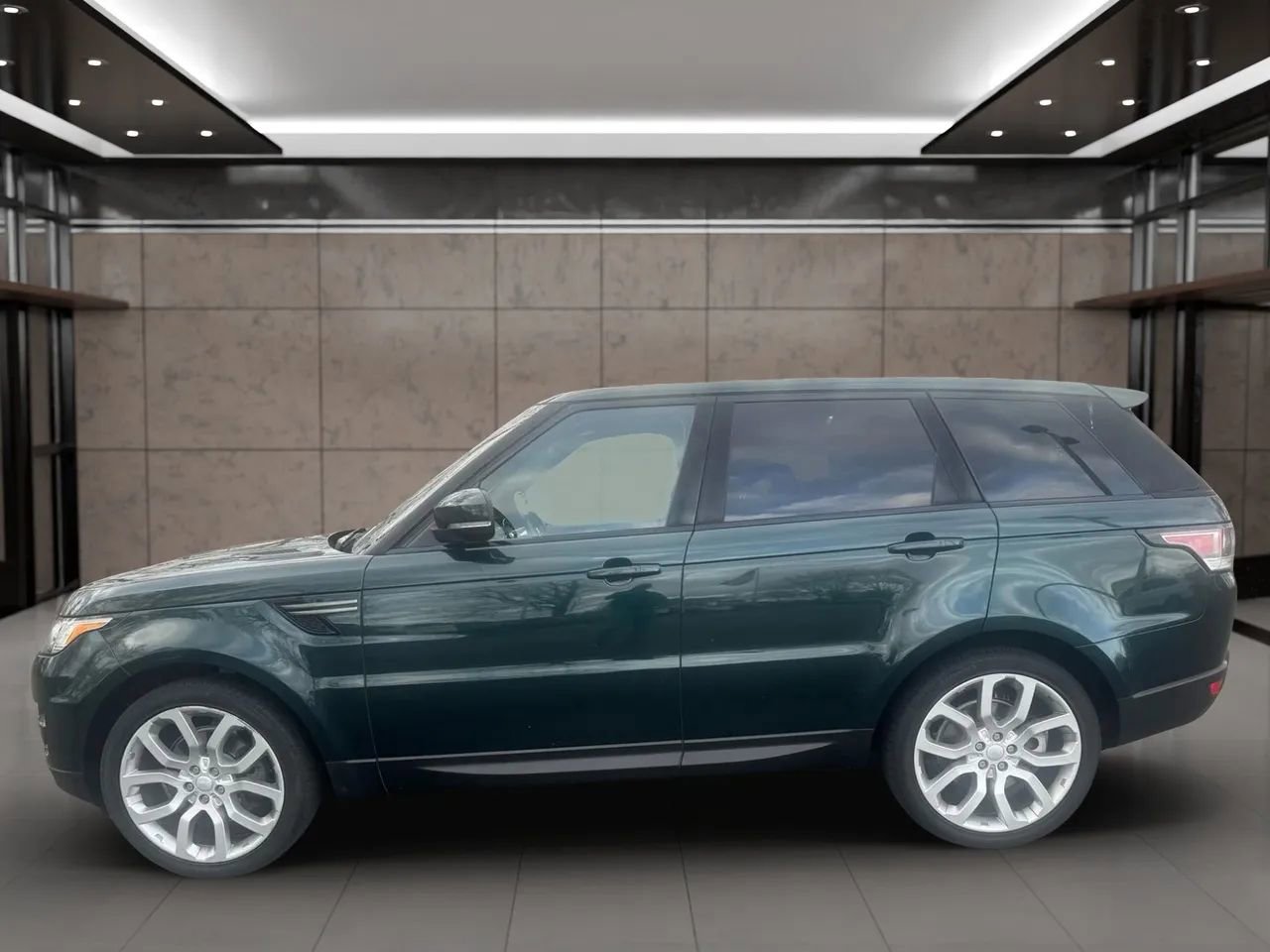 Used 2016 Land Rover Range Rover Sport SE image 3