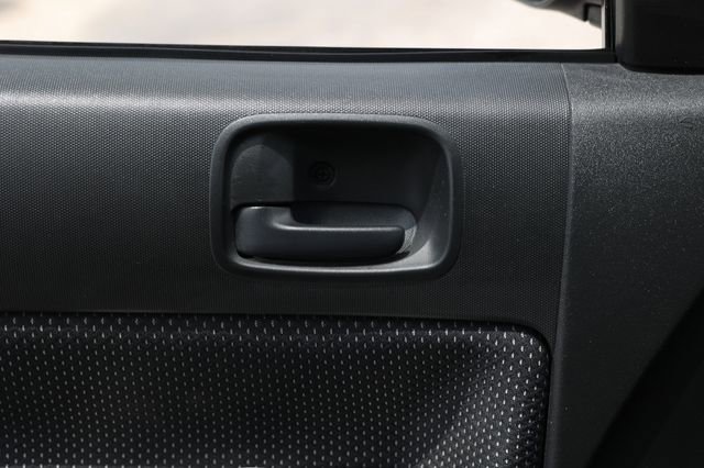 Used 2004 Scion xB FWD image 40