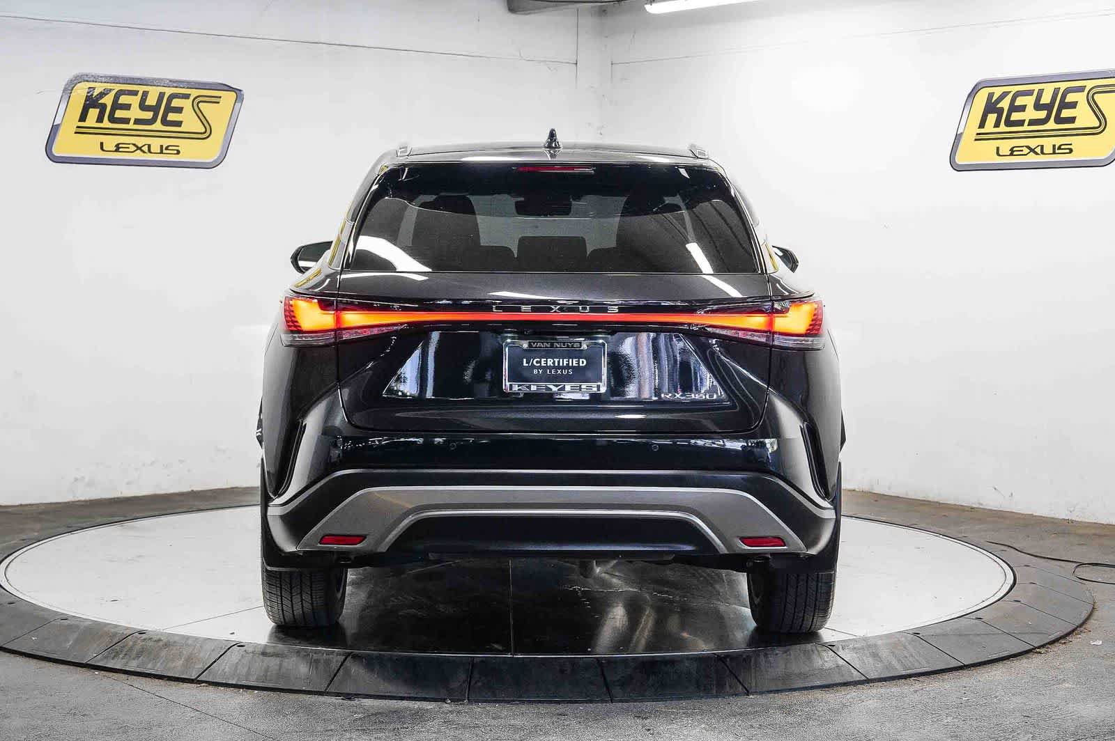 Used 2024 Lexus RX 350 Premium Plus w/ Convenience Package FWD image 3