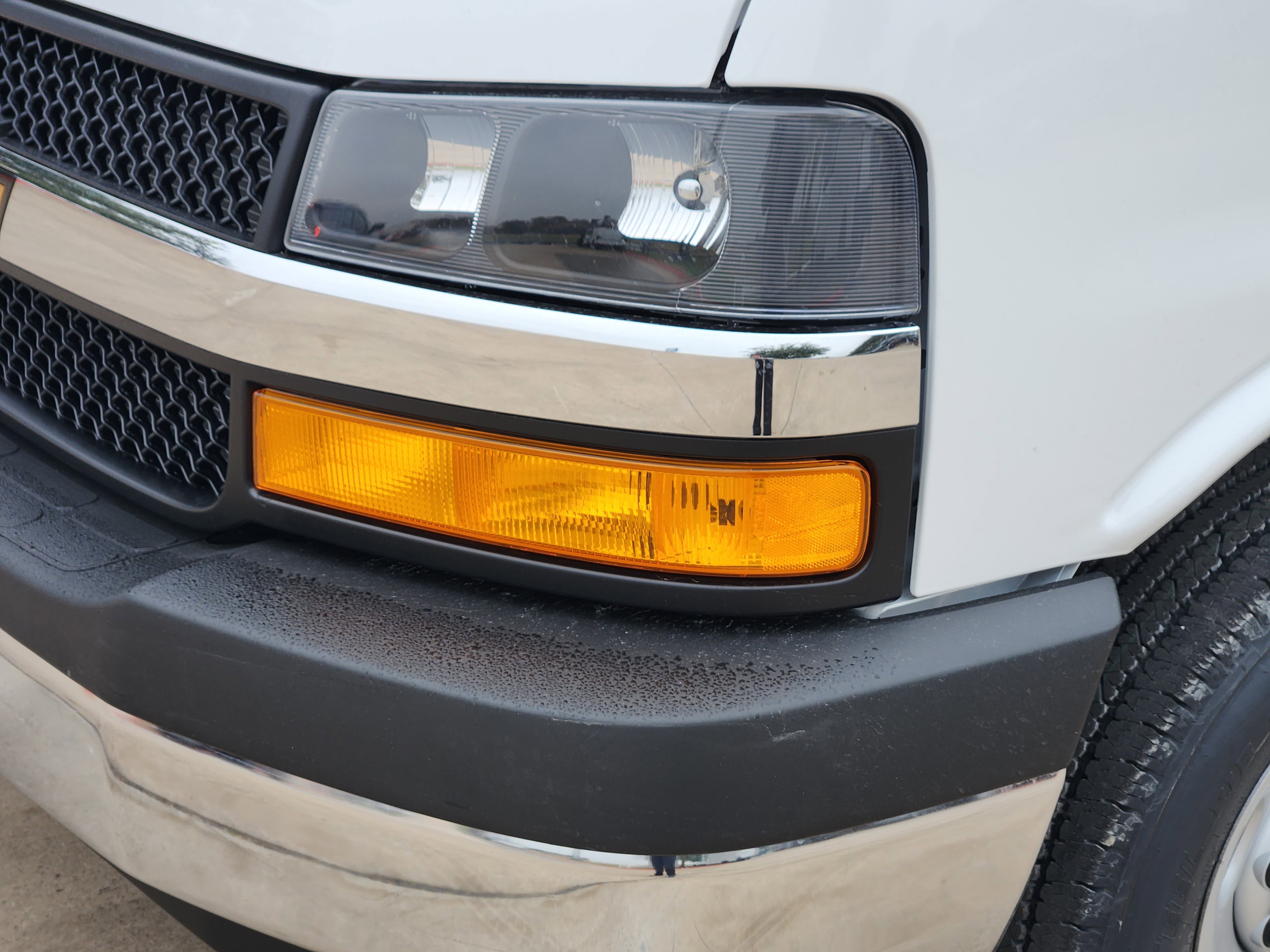 New 2025 Chevrolet Express 3500 LS w/ Chrome Appearance Package image 10