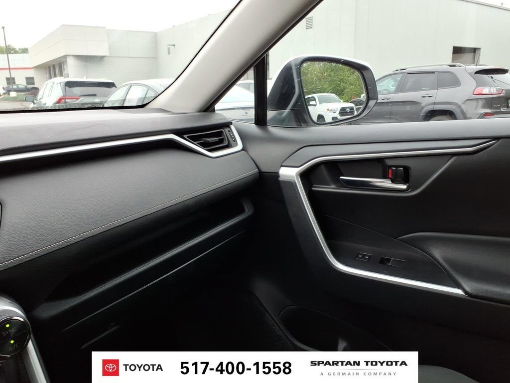 Used 2024 Toyota RAV4 XLE FWD image 24