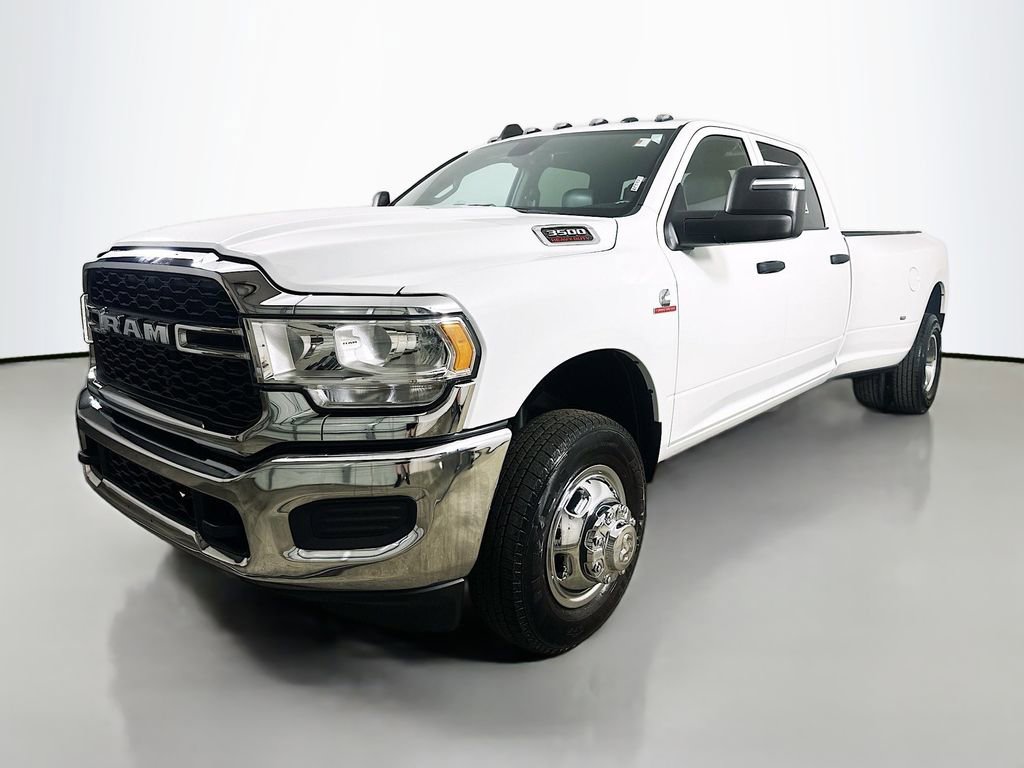 Used 2024 RAM 3500 Tradesman w/ Chrome Appearance Group image 3