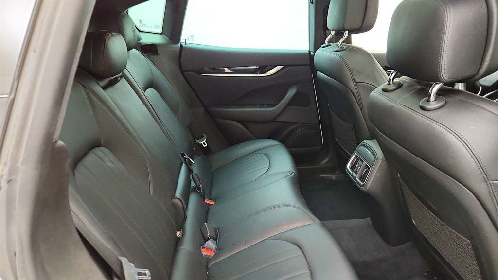 Used 2021 Maserati Levante S AWD/4WD image 24
