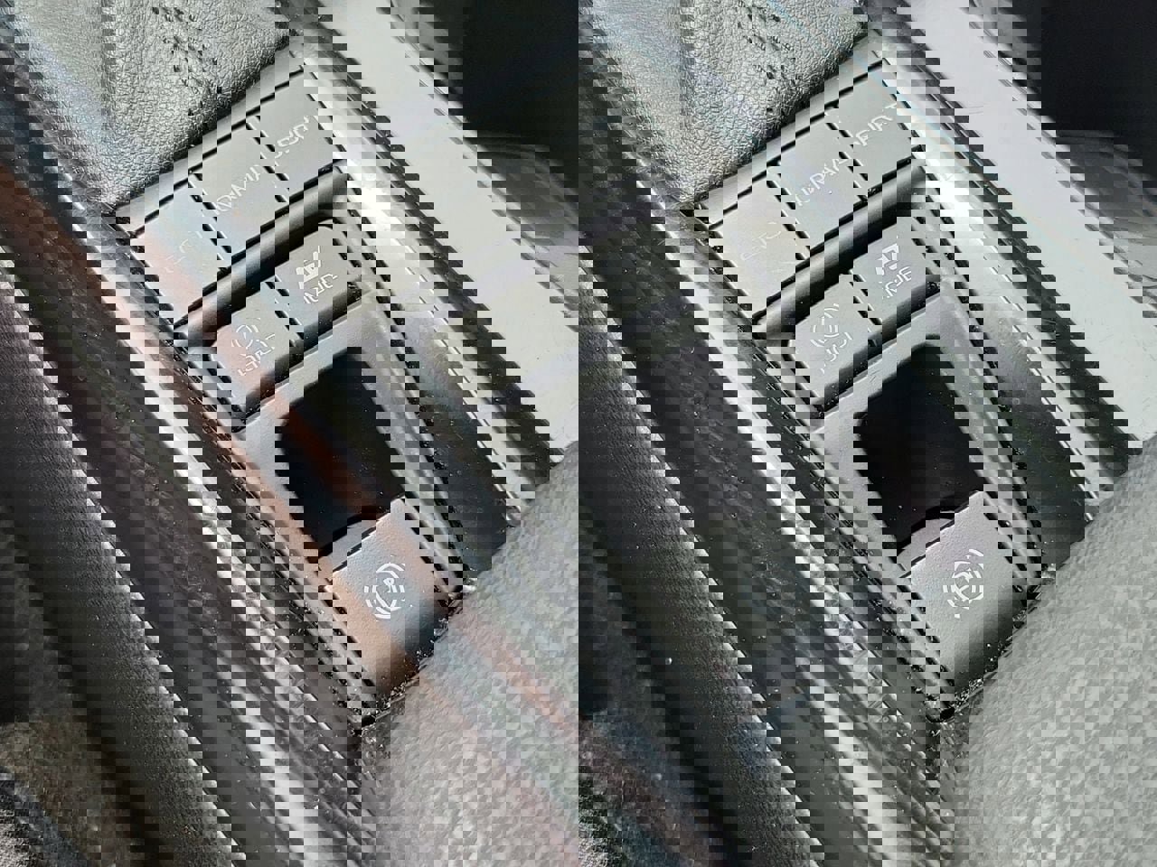 Used 2025 Toyota Camry LE FWD image 28