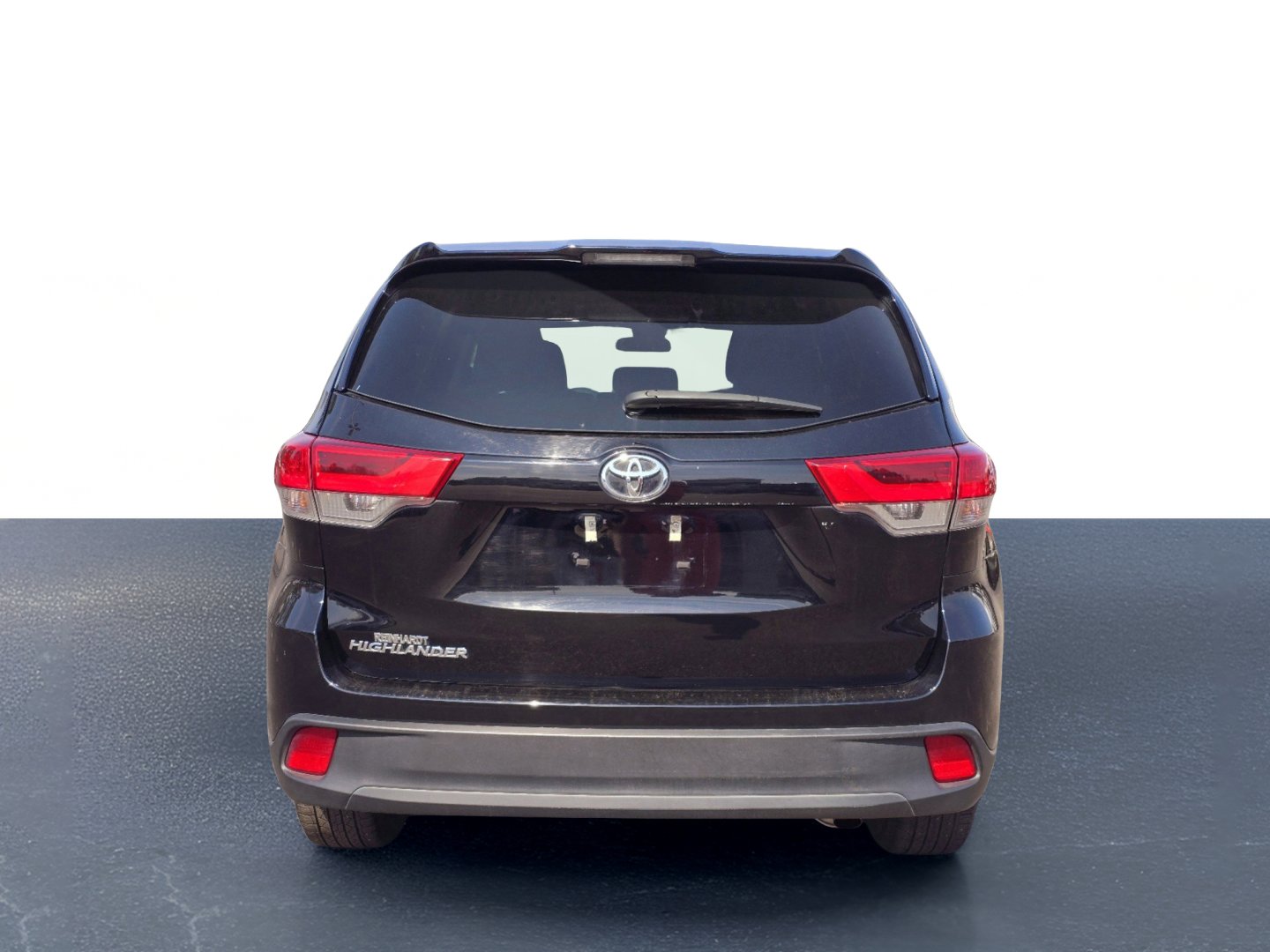 Used 2018 Toyota Highlander LE image 6