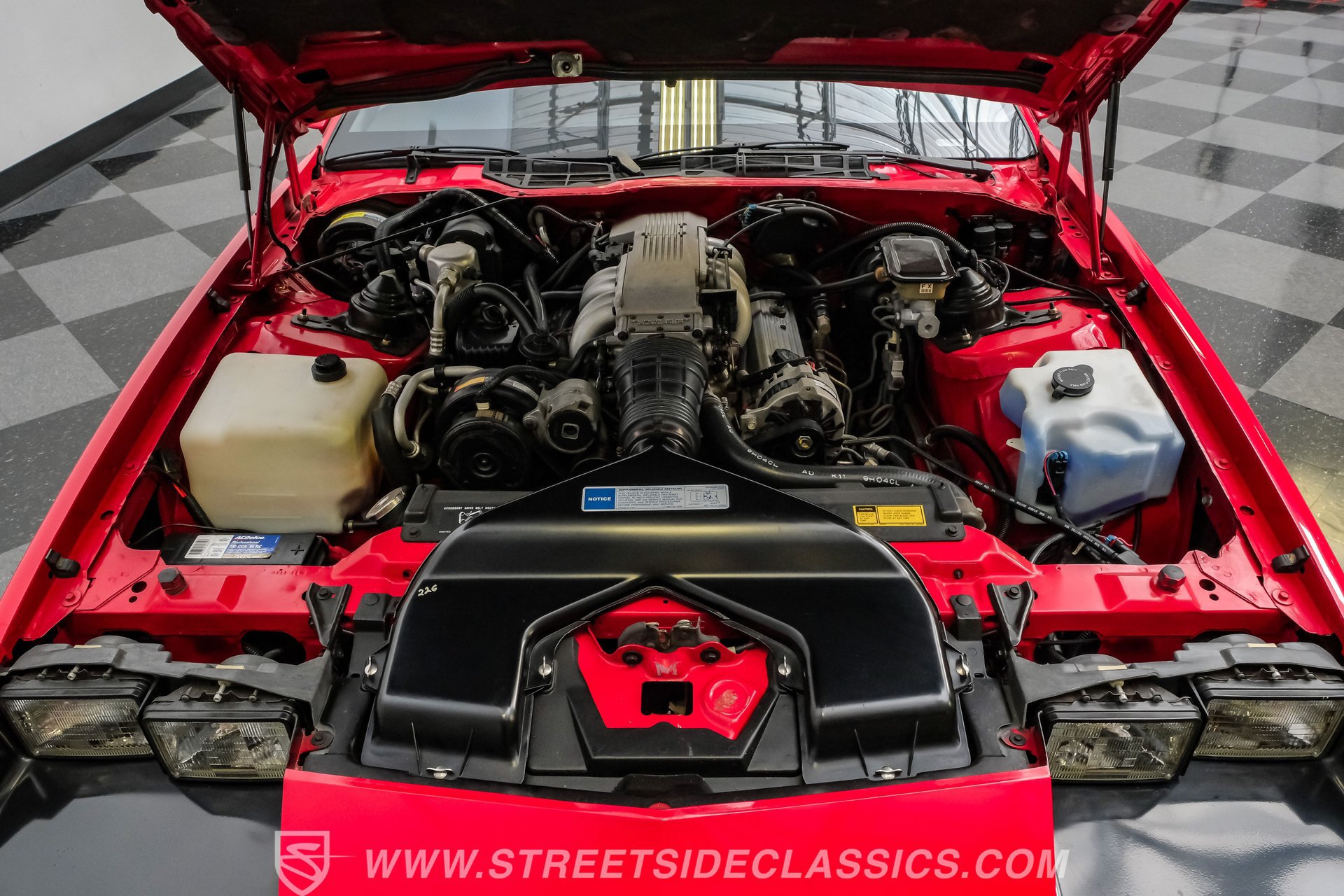 Used 1990 Chevrolet Camaro IROC-Z RWD image 38