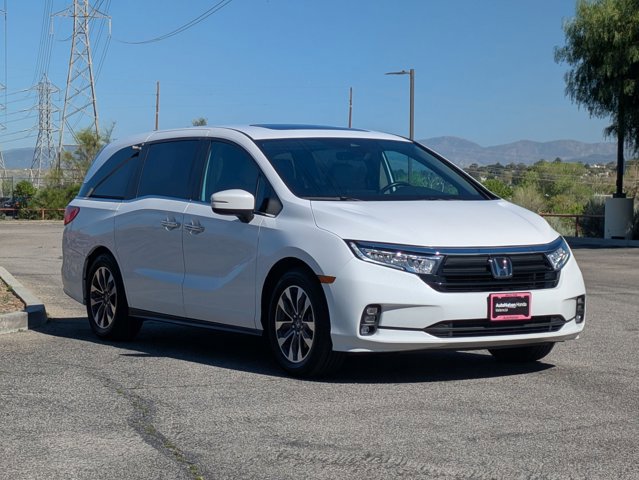 Used 2024 Honda Odyssey EX-L image 3