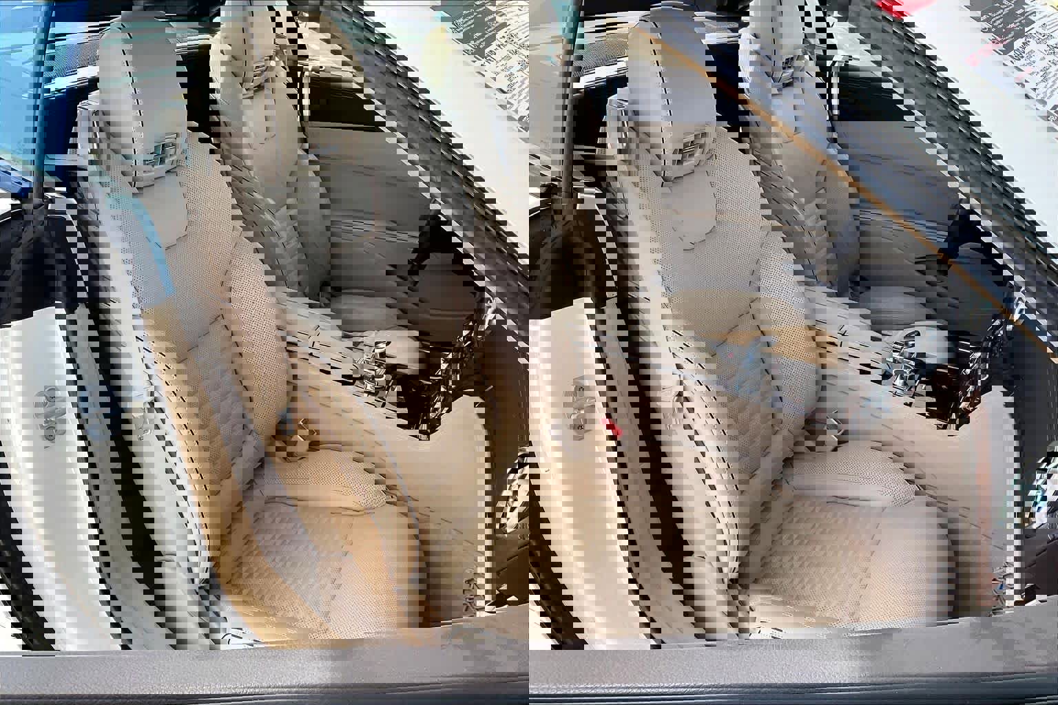 Used 2014 Mercedes-Benz SL 550 image 8