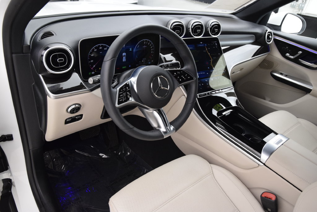 Certified 2025 Mercedes-Benz GLC 350e 4MATIC image 20