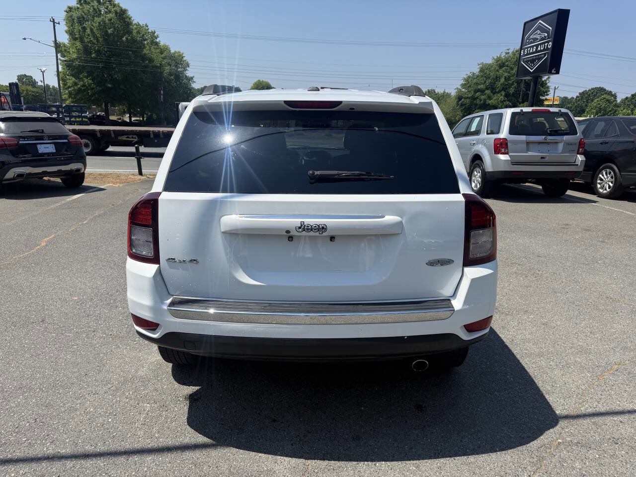 Used 2017 Jeep Compass High Altitude AWD/4WD image 6