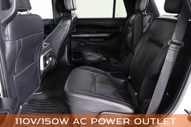 Used 2020 Ford Expedition XLT w/ Equipment Group 202A AWD/4WD image 18