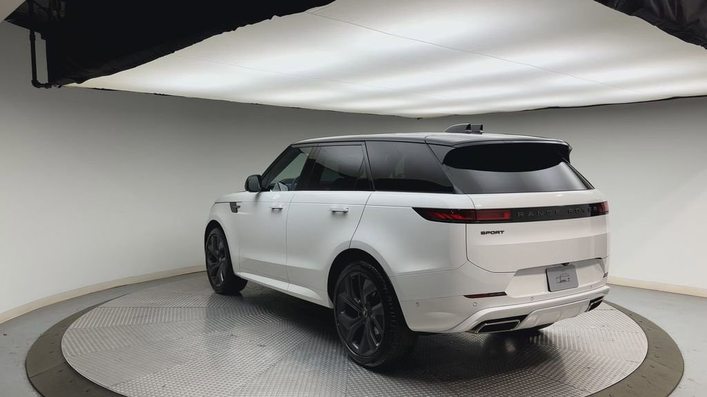 Certified 2024 Land Rover Range Rover Sport Dynamic SE image 4