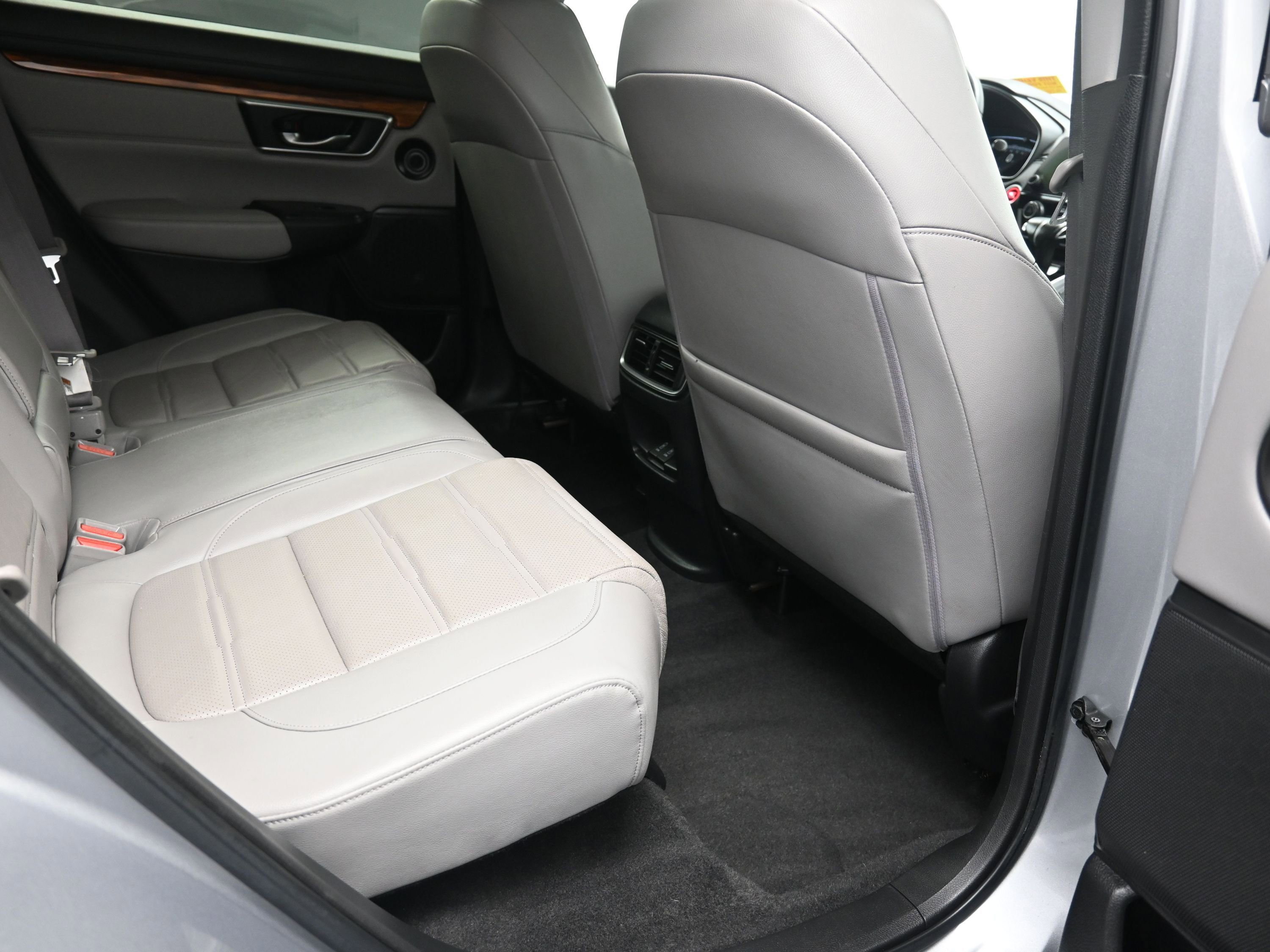 Used 2019 Honda CR-V Touring image 29