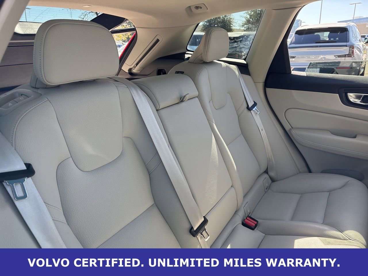 Certified 2024 Volvo XC60 B5 Core w/ Protection Package Premier image 11