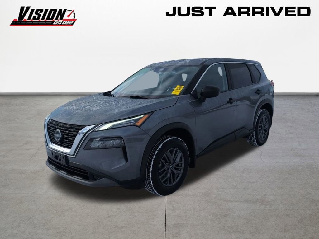 Used 2023 Nissan Rogue S image 1