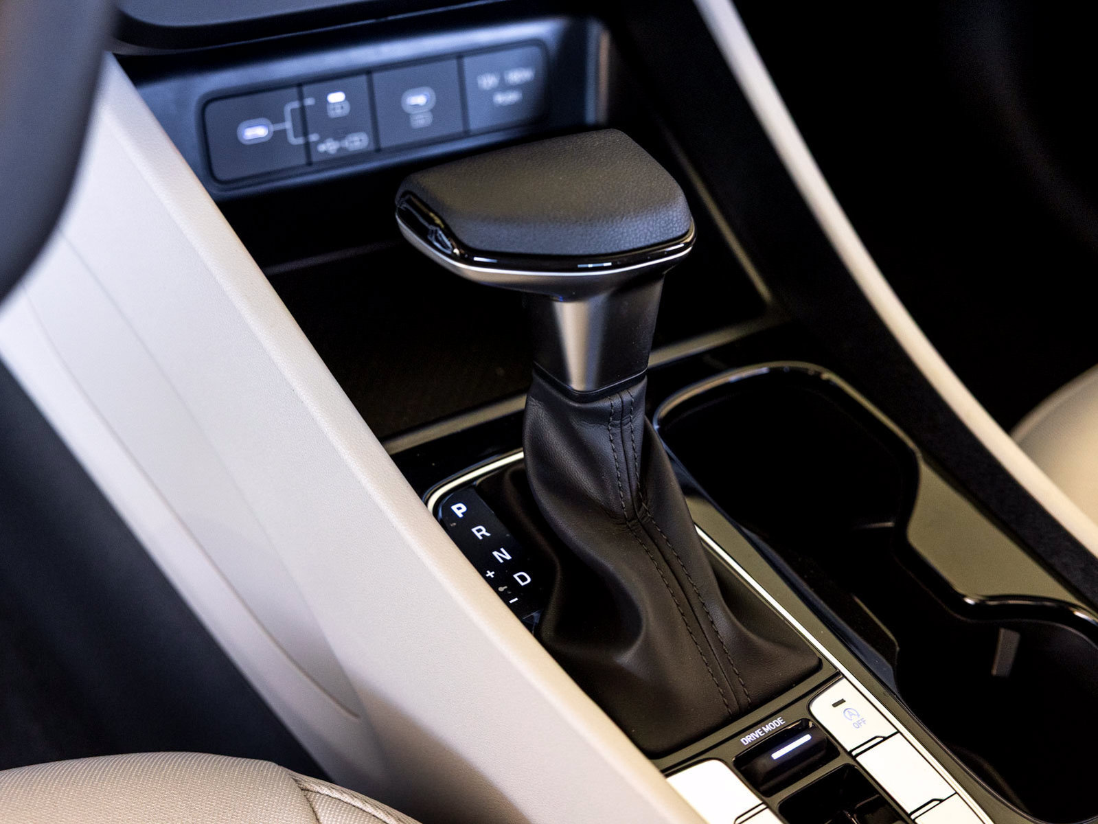 New 2025 Hyundai Tucson SE FWD image 18