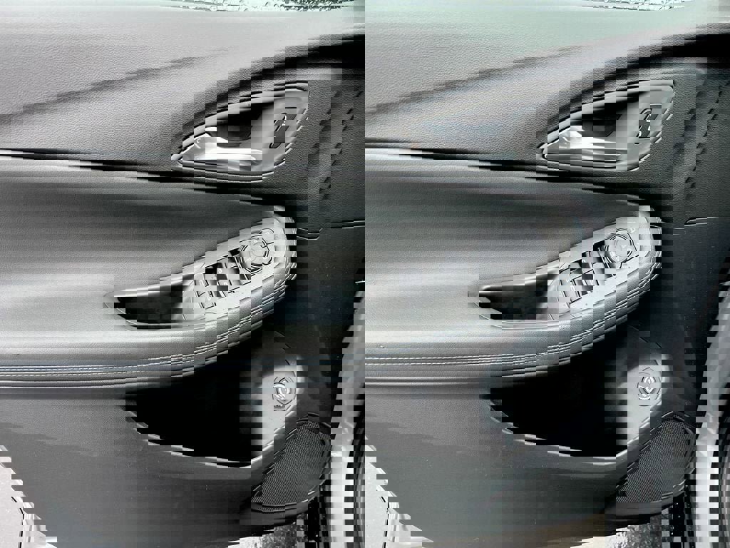 New 2026 Buick Encore GX Sport Touring w/ Advanced Technology Package image 57