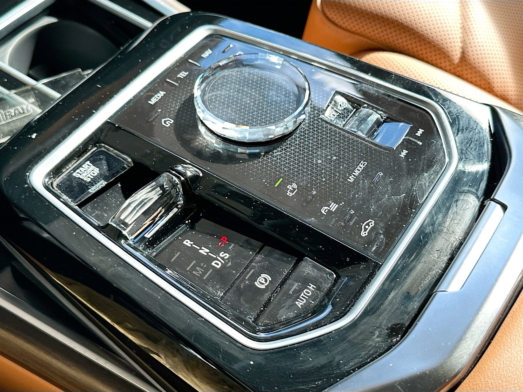 Certified 2023 BMW 740i w/ Parking Assistance Package image 17