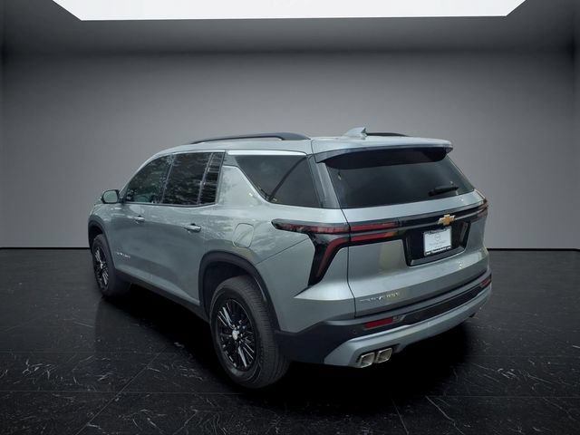 Used 2026 Chevrolet Traverse LT w/ Driver Confidence Package FWD image 5