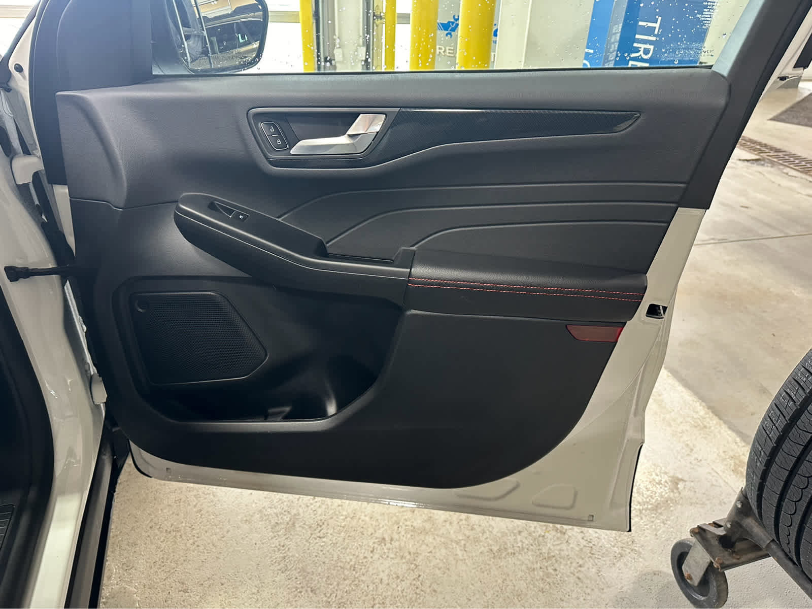 New 2025 Ford Escape ST-Line w/ Cold Weather Package image 36