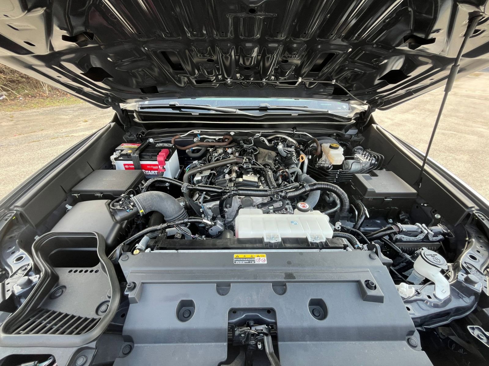 Used 2024 Toyota Tacoma w/ TRD Package image 30