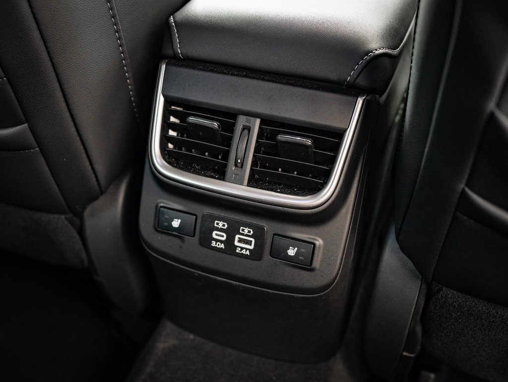 Used 2025 Subaru Outback Touring w/ Popular Package #2 image 36