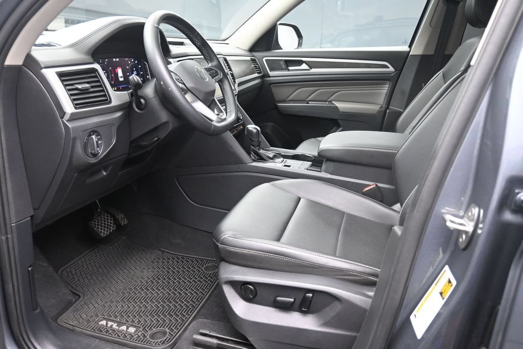 Used 2022 Volkswagen Atlas SE FWD image 17