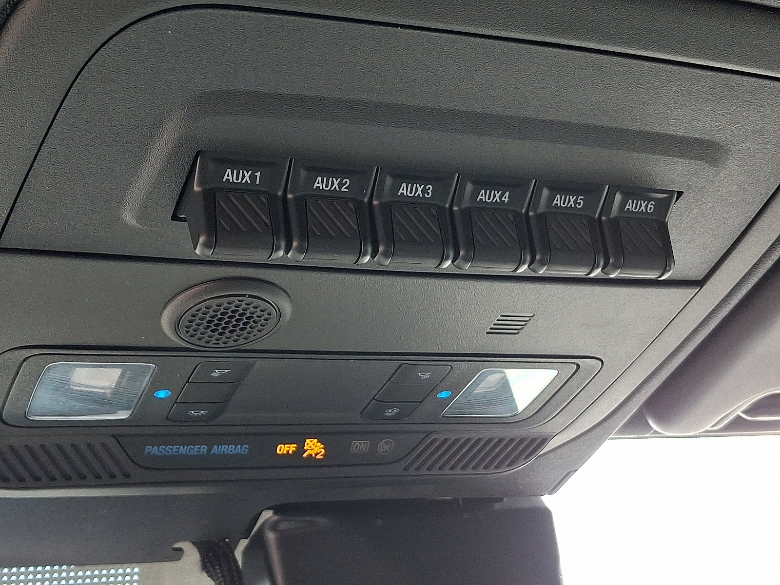 Used 2023 Ford Bronco Wildtrak image 27