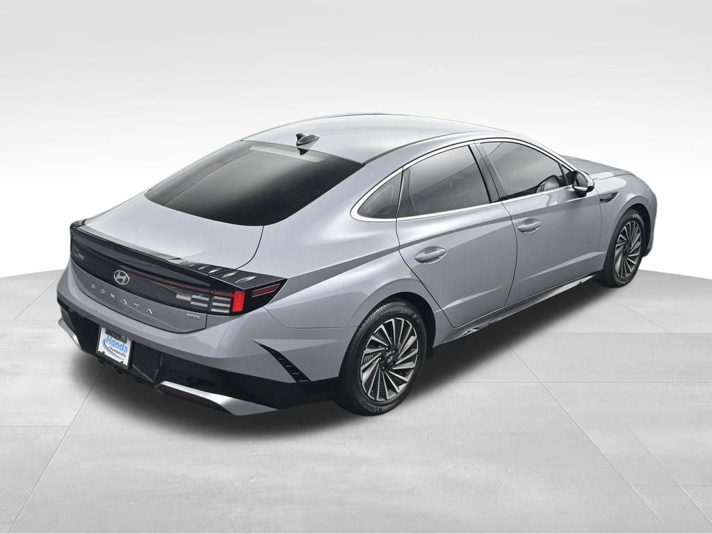 Used 2025 Hyundai Sonata SEL FWD image 30