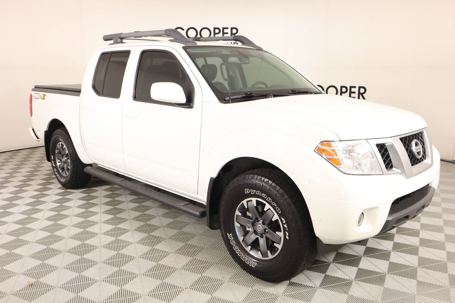 Used 2017 Nissan Frontier PRO-4X w/ Pro-4x Luxury Package image 1