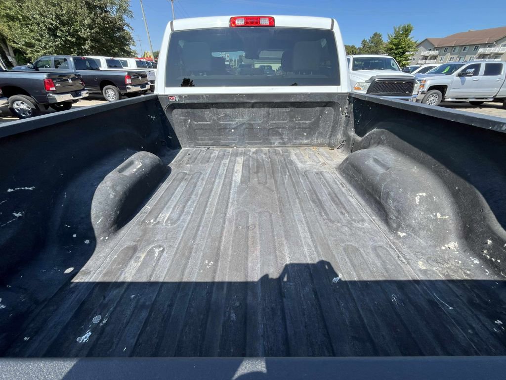 Used 2018 RAM 2500 Tradesman w/ Chrome Appearance Group AWD/4WD image 8