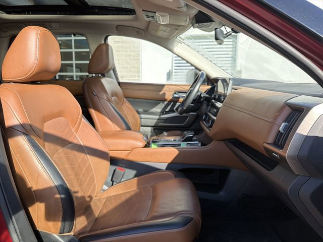 Used 2023 Nissan Pathfinder Platinum w/ Cargo Package image 20