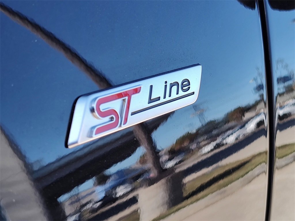 Used 2025 Ford Escape ST-Line image 18