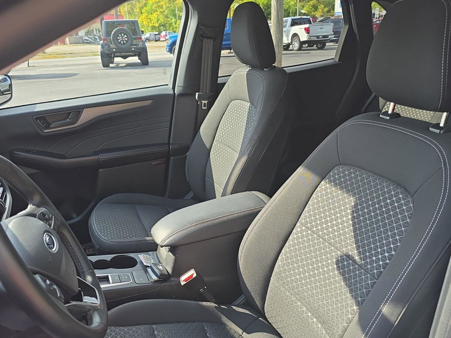 Used 2024 Ford Escape Active image 11