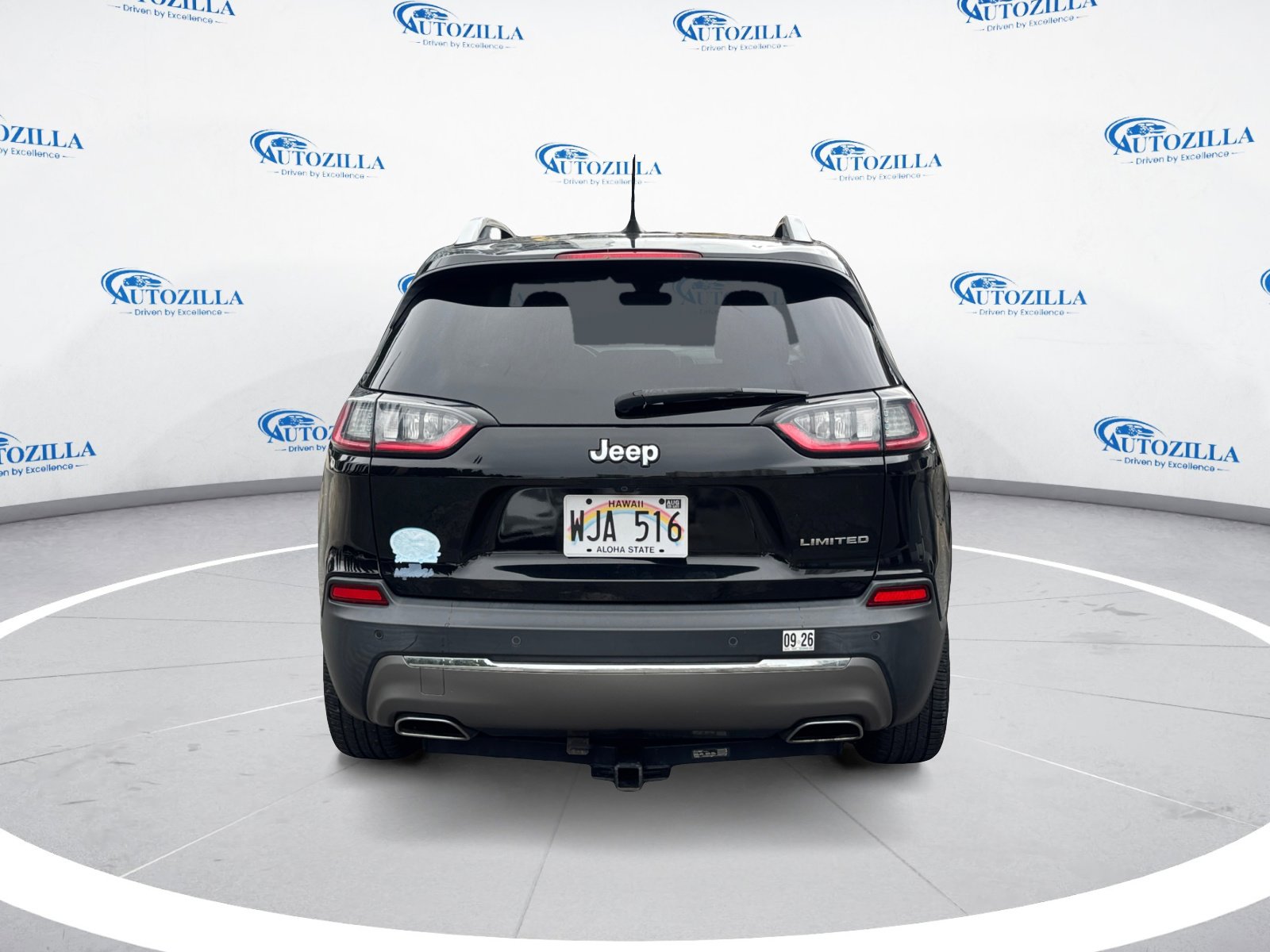Used 2019 Jeep Cherokee Limited FWD image 4