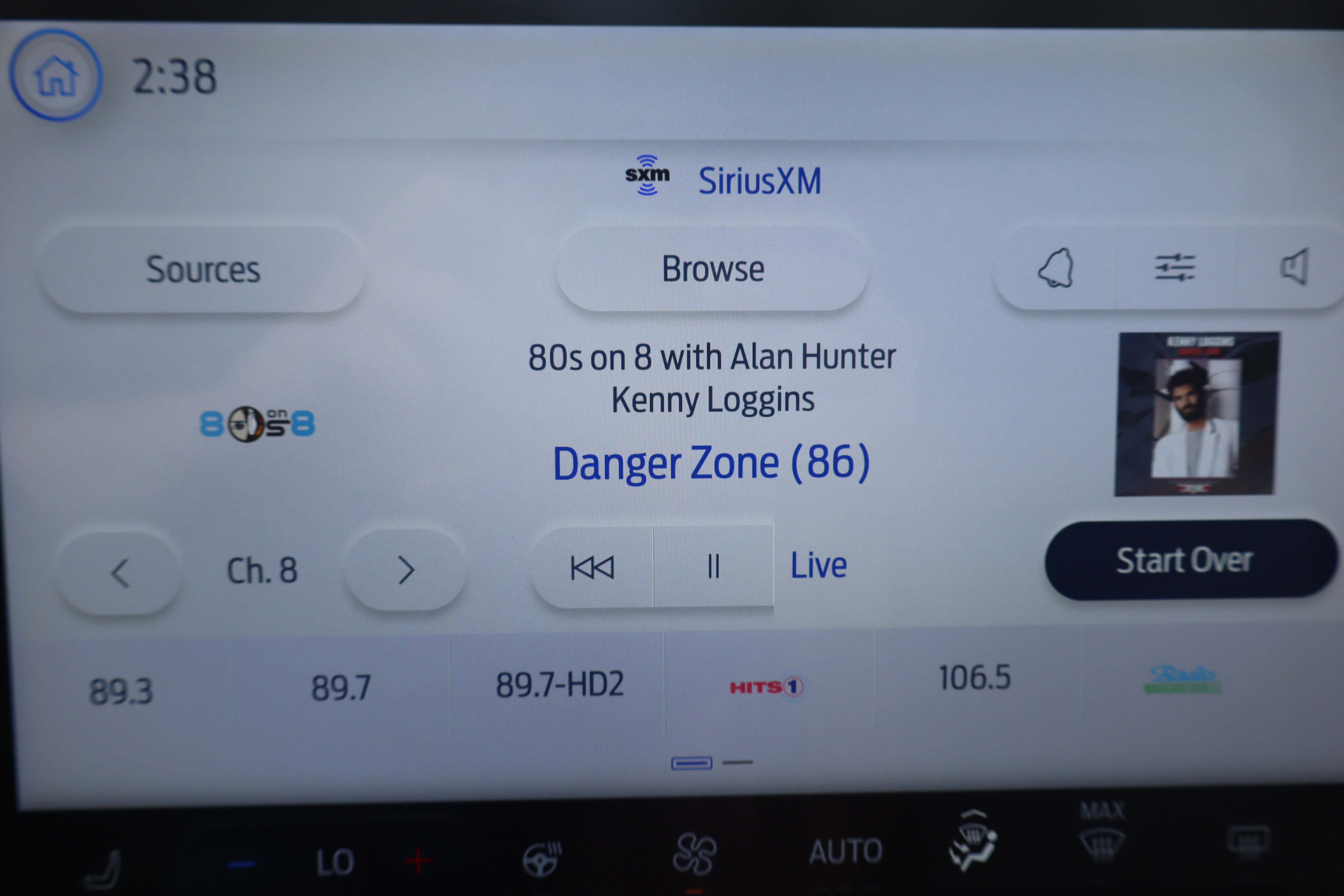 Used 2023 Ford Escape SE w/ PHEV Premium Package FWD image 18