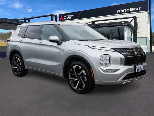 Used 2025 Mitsubishi Outlander SEL