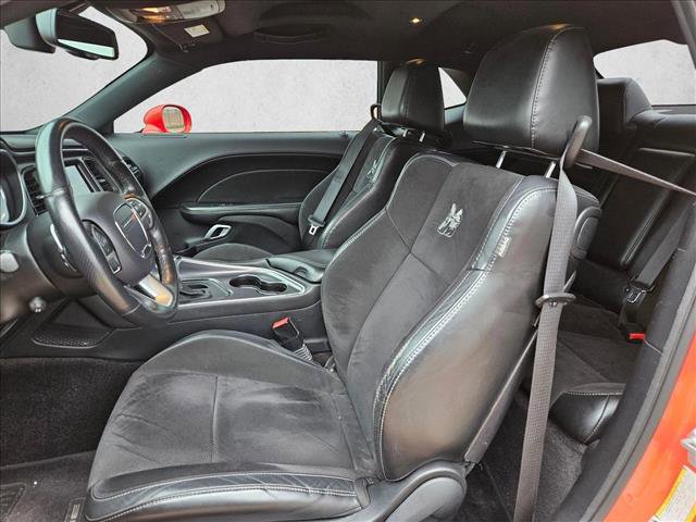 Used 2016 Dodge Challenger R/T Scat Pack w/ Leather Interior Group RWD image 15