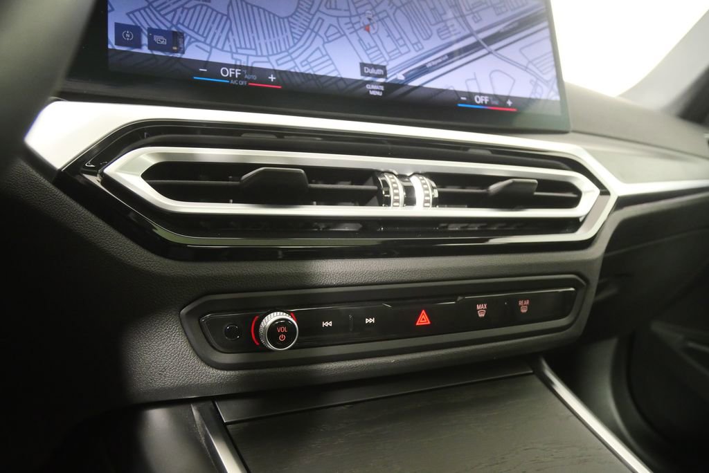 Used 2024 BMW 330i Sedan image 26