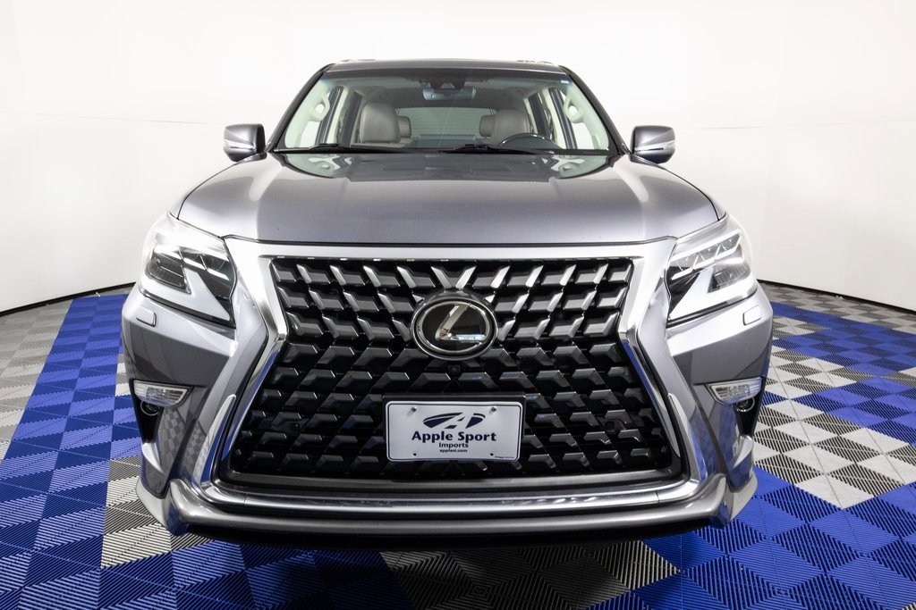 Used 2023 Lexus GX 460 Luxury image 2