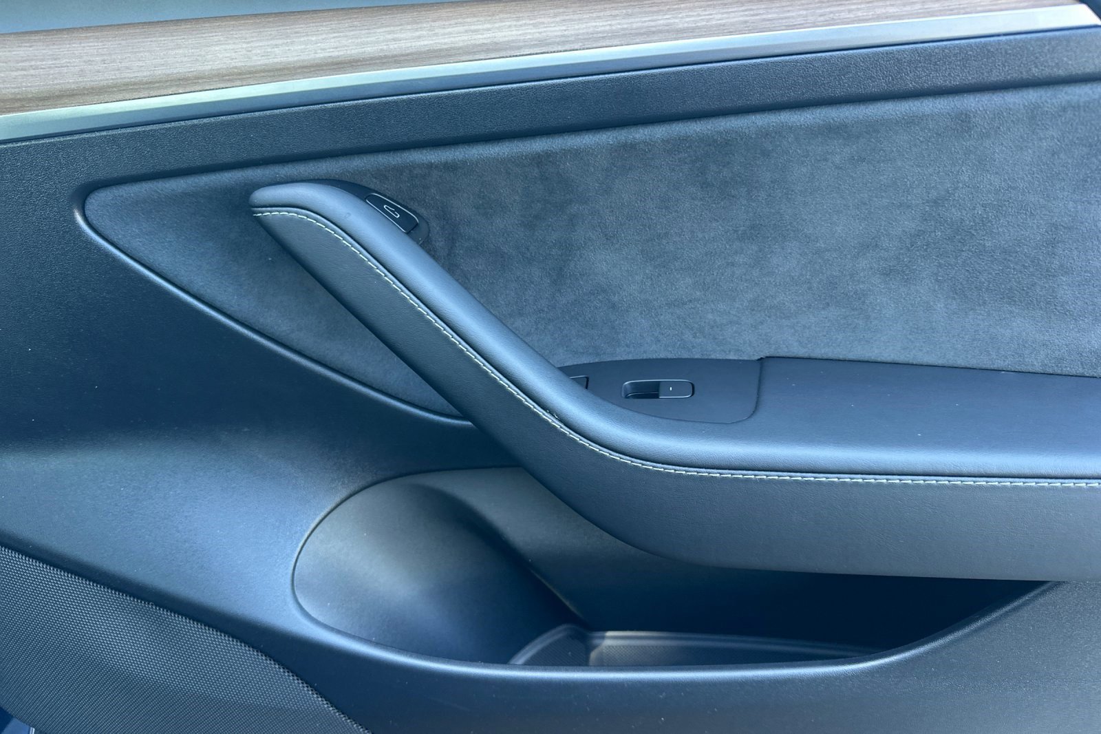 Used 2022 Tesla Model 3 Standard Range image 21